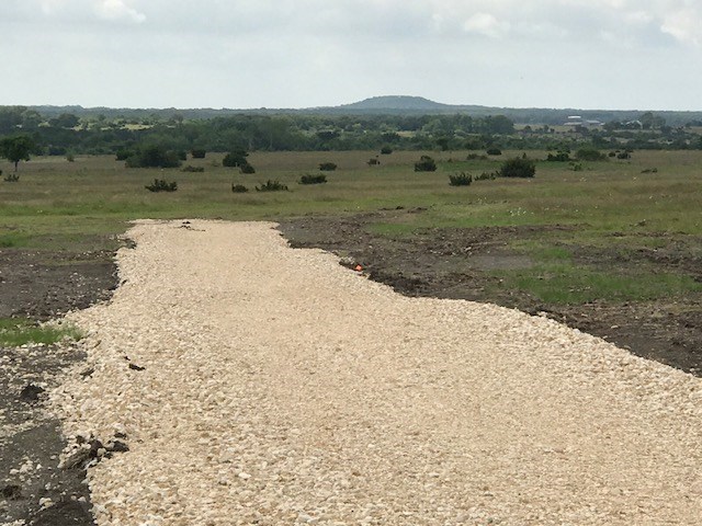 8 County Rd 212, Briggs, TX 78608
