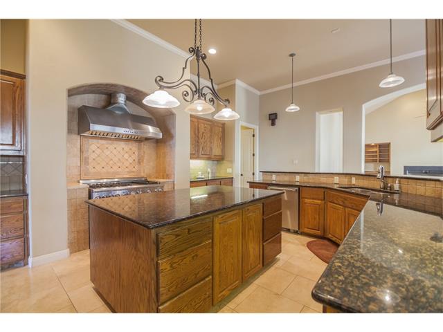 201 Oak Forest DR, Buda, TX 78610