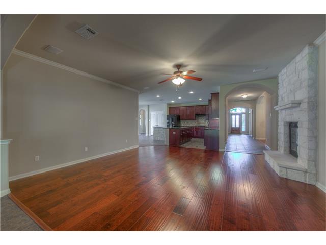 528 Victoria DR, Cedar Park, TX 78613