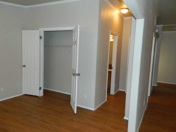 2307 Poplar