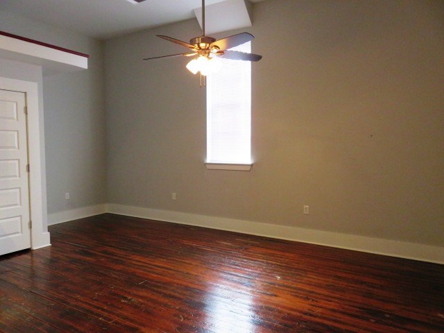 103 W 2nd ST, Elgin, TX 78621
