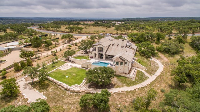 135 Boot Ranch Ridge, Fredericksburg, TX 78624