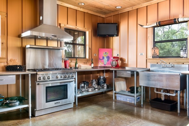 241 Monster Buck Trail, Fredericksburg, TX 78624
