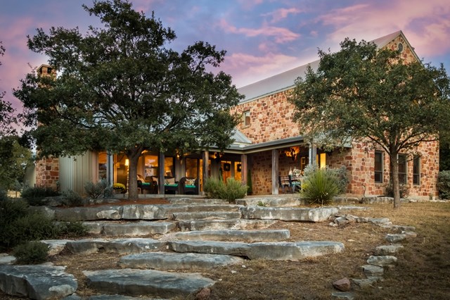 745 Cowgirl Ranch Rd, Fredericksburg, TX 78624