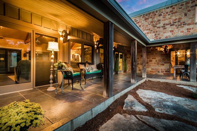 745 Cowgirl Ranch Rd, Fredericksburg, TX 78624