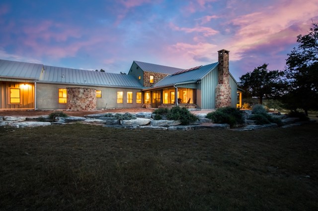 745 Cowgirl Ranch Rd, Fredericksburg, TX 78624