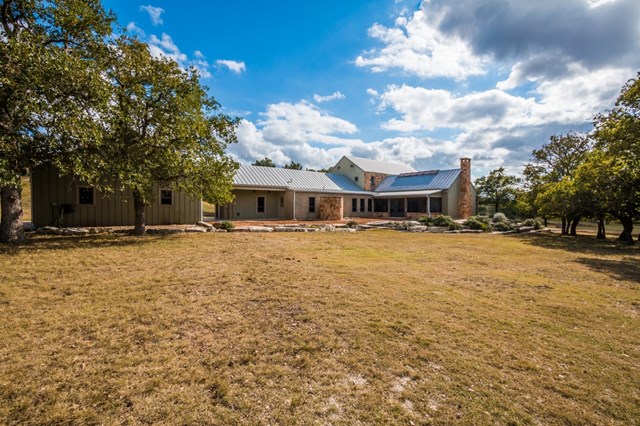 745 Cowgirl Ranch Rd, Fredericksburg, TX 78624