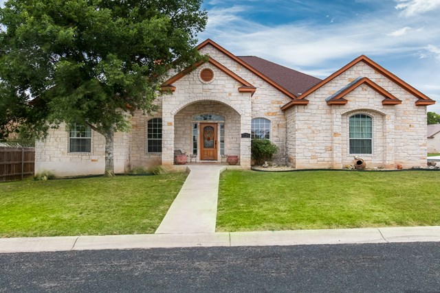 1218 Spotted Fawn Trail, Fredericksburg, TX 78624