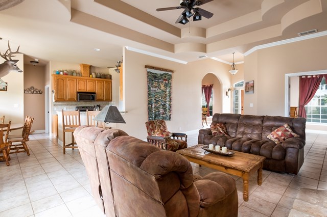 1218 Spotted Fawn Trail, Fredericksburg, TX 78624