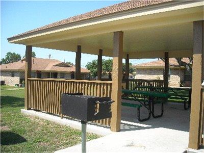1701-02 Waco Street, Gonzales, TX 78629