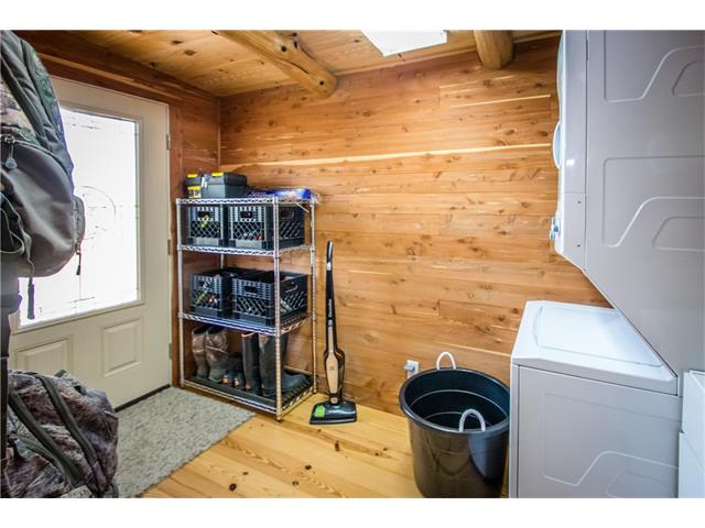 332 County Rd 446, Waelder, TX 78632