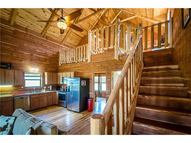 332 County Rd 446, Waelder, TX 78632