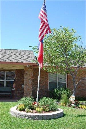 100 Windwood Drive, Kingsland, TX 78639
