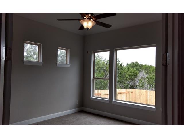929 McKavitt DR, Leander, TX 78641