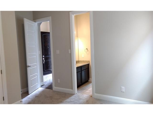 929 McKavitt DR, Leander, TX 78641