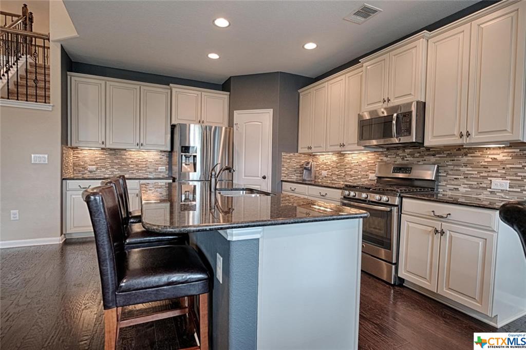2324 Muzzie Lane, Leander, TX 78641