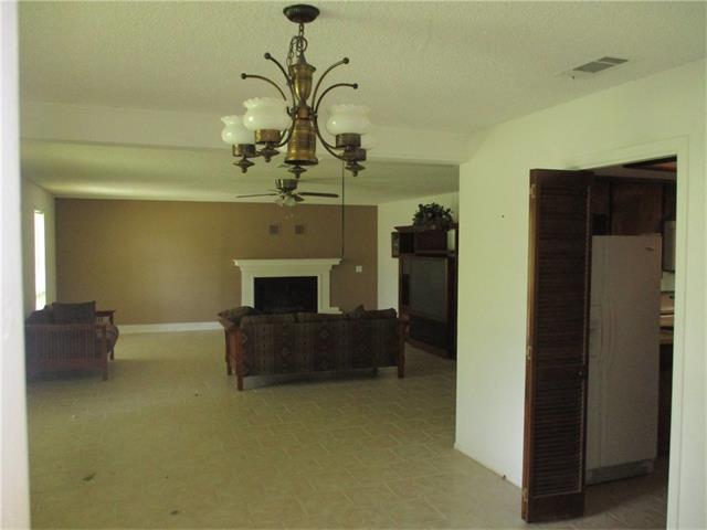 1200 S Gabriel DR, Leander, TX 78641