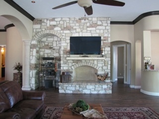 322 E Lakeshore, Sunrise Beach, TX 78643