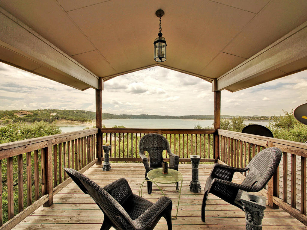 3159 Drapers Cove Rd, Lago Vista, TX 78645