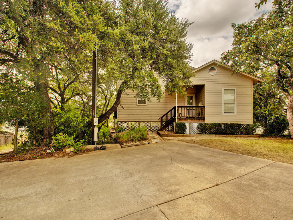 3159 Drapers Cove Rd, Lago Vista, TX 78645
