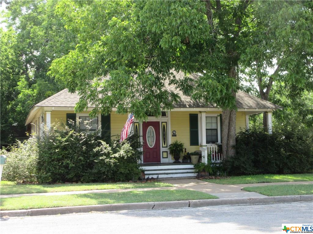 300 S Laurel, Luling, TX 78648