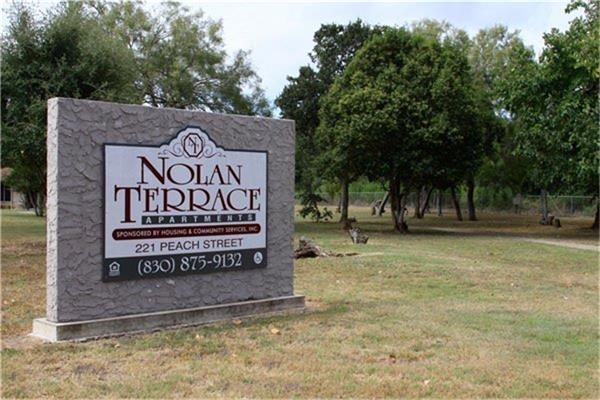 221 Peach Street, Luling, TX 78648