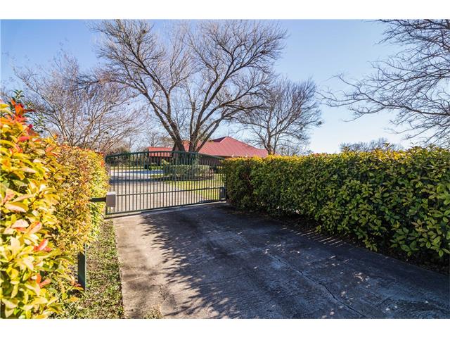 313 NW River RD, Martindale, TX 78655