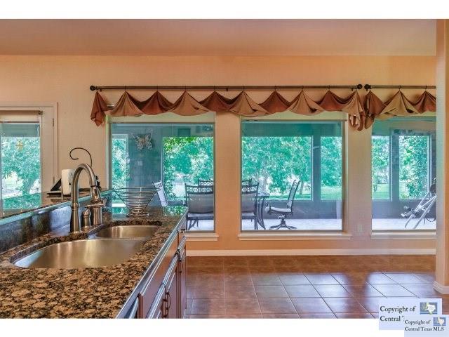 313 River, Martindale, TX 78655