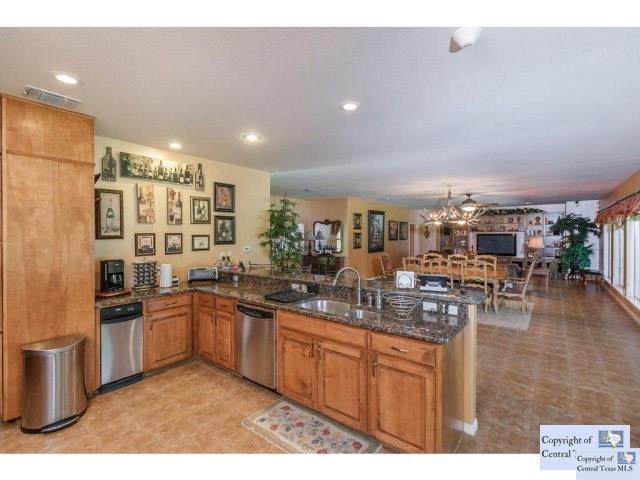 313 River, Martindale, TX 78655