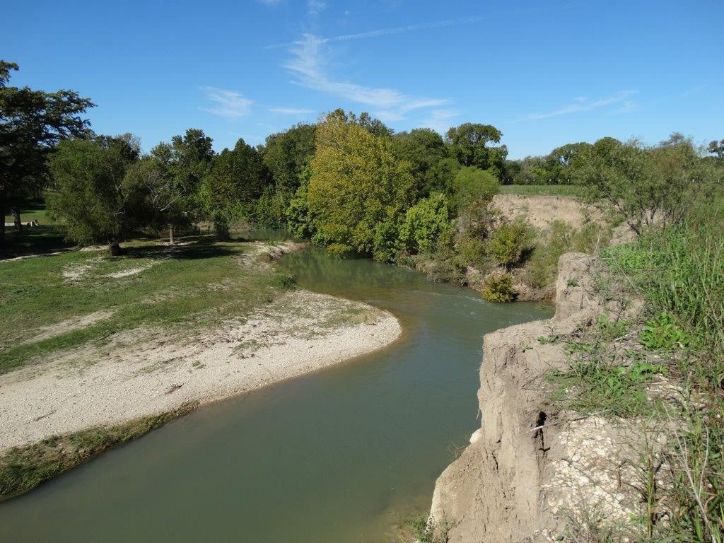 4194 SE River Rd, Martindale, TX 78655