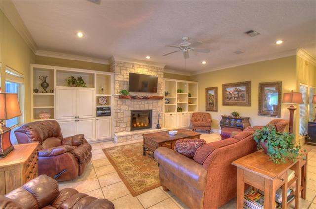 334 Horseshoe Bay North Boulevard, Horseshoe Bay, TX 78657