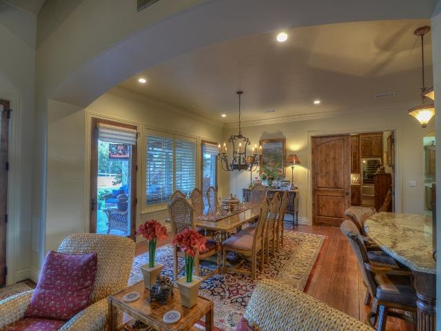 587 Overlook PKWY, Horseshoe Bay, TX 78657