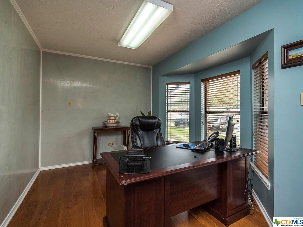 102 Suttles Avenue, San Marcos, TX 78666