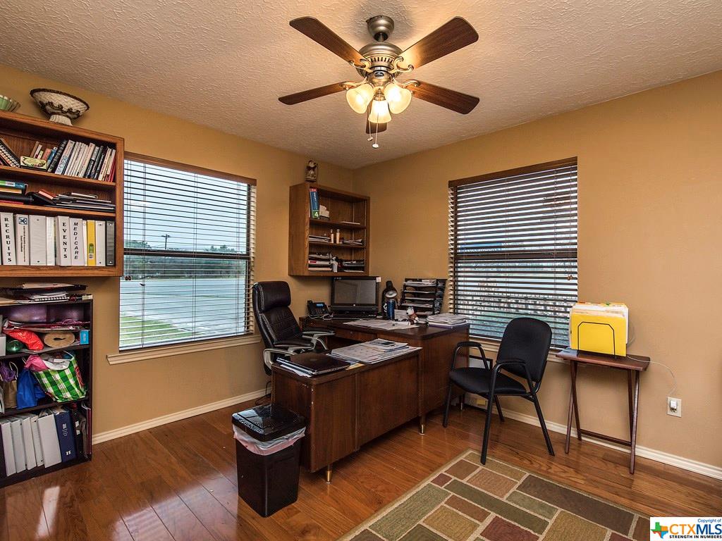 102 Suttles Avenue, San Marcos, TX 78666