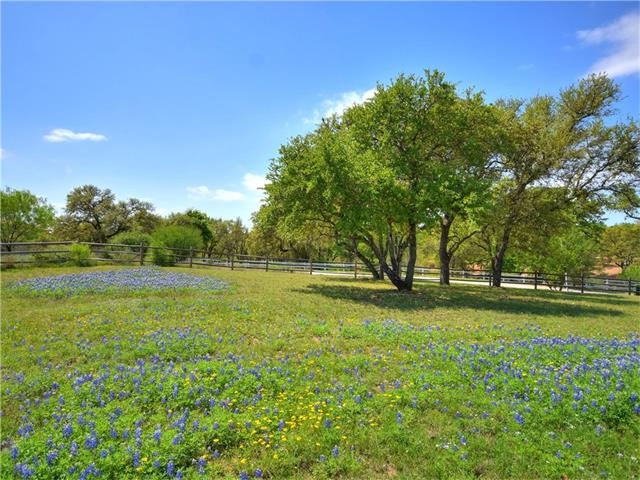 101 Yaupon DR, Spicewood, TX 78669