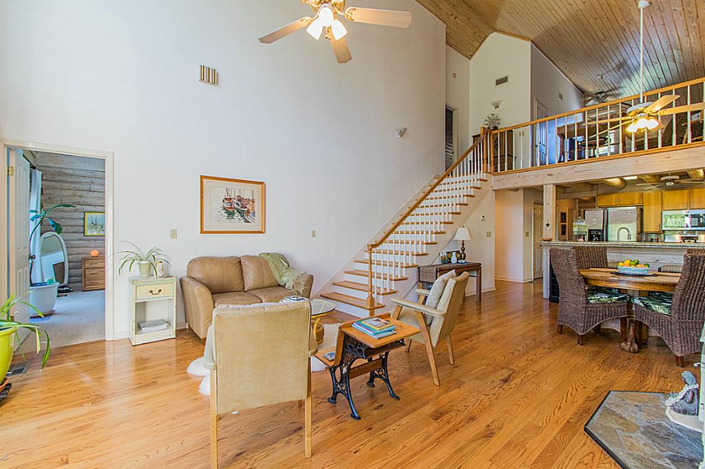 601 Deer Lake Road, Wimberley, TX 78676