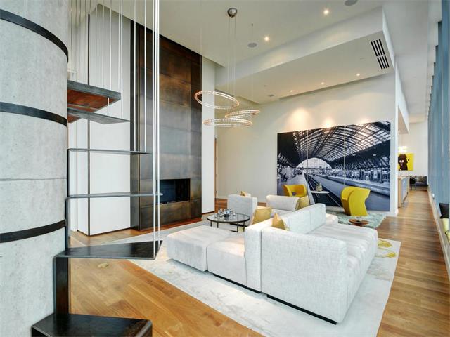 210 Lavaca ST, Austin, TX 78701