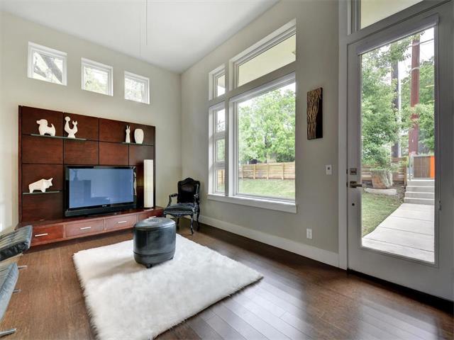 2908 S 5th ST, Austin, TX 78704
