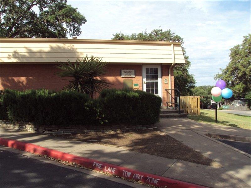 2703 S Congress Avenue, Austin, TX 78704