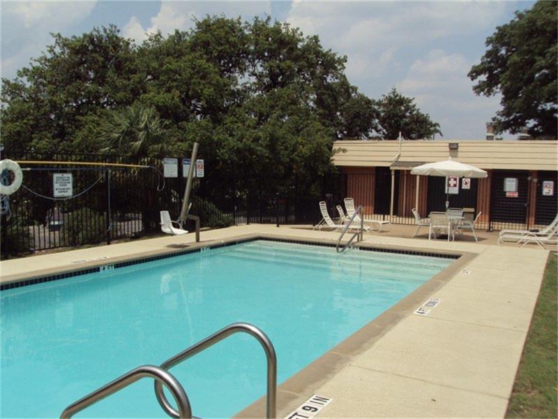 2703 S Congress Avenue, Austin, TX 78704