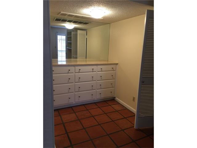 110 E 37th ST, Austin, TX 78705