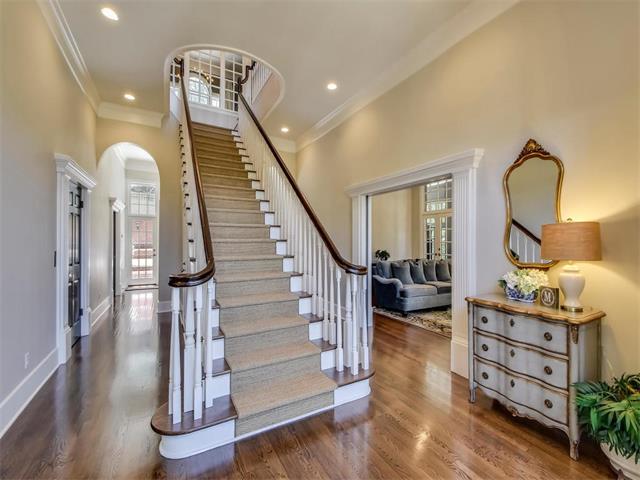 3900 Bonnell DR, Austin, TX 78731