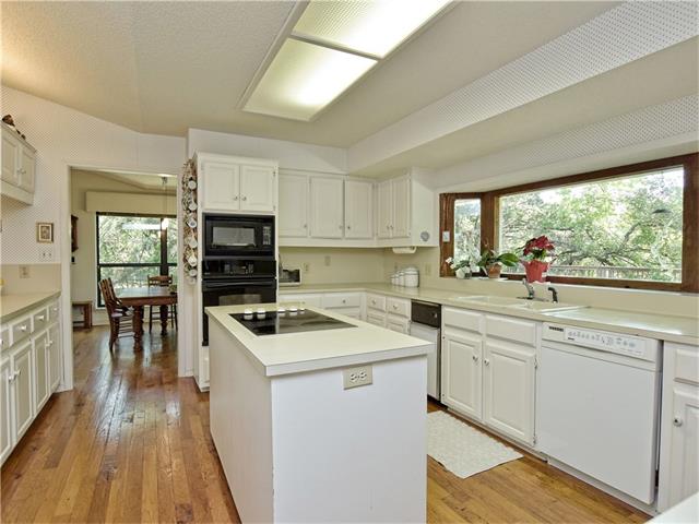 120 Deerfield CV, Lakeway, TX 78734