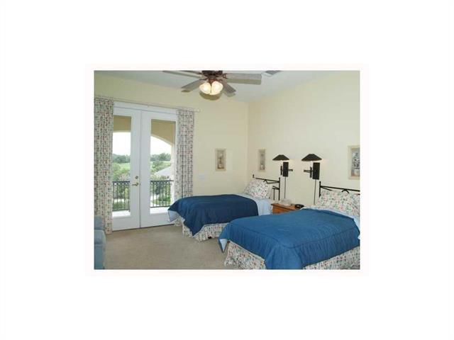 8212 Barton Club DR, Austin, TX 78735