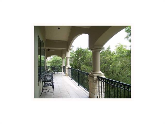 8212 Barton Club DR, Austin, TX 78735
