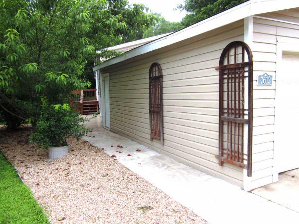 Chateau at Onion Creek 7612 Holly Oak Cir.Austin, TX 78744