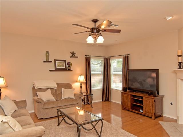 5904 Pecanwood LN, Austin, TX 78749