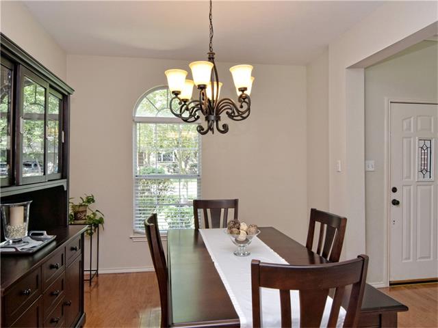 5904 Pecanwood LN, Austin, TX 78749