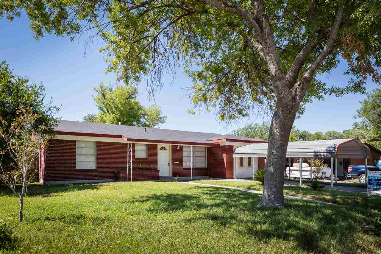 202 Highland Street, Del Rio, TX 78840