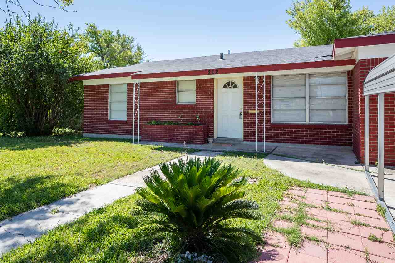 202 Highland Street, Del Rio, TX 78840
